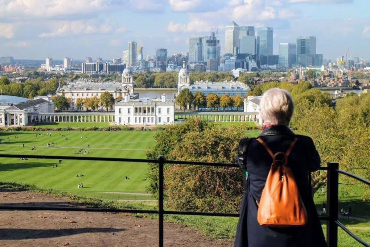 Elegant & Spacious Parkside 2-Bedroom 2-Bathroom Flat In Period Building On Blackheath Common - Private Entrance, Great Greenwich Location, Easy For O2 Arena And City! London Exterior foto