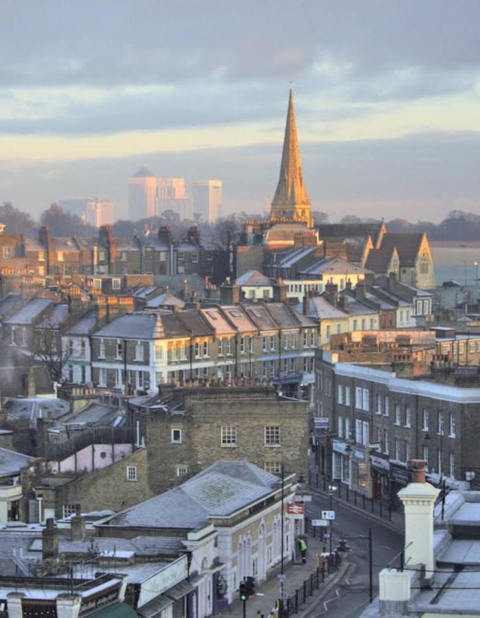 Elegant & Spacious Parkside 2-Bedroom 2-Bathroom Flat In Period Building On Blackheath Common - Private Entrance, Great Greenwich Location, Easy For O2 Arena And City! London Exterior foto